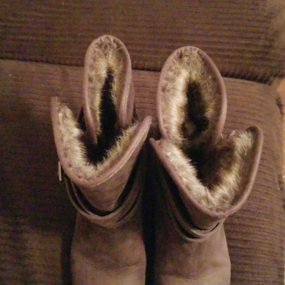 Ankle high boots - Picture 5 of 5